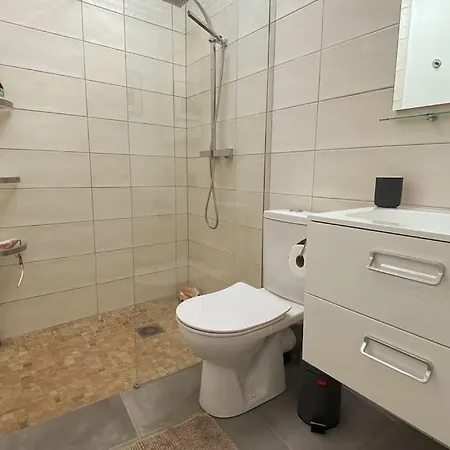 La Baie Latitude, Proche Avec Jardin 度假居 *